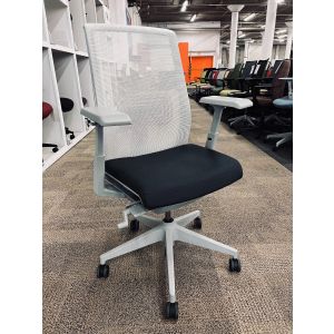 Haworth Very Task Chair (Grey/Silver)