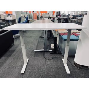 Knoll Height Adjustable Desk - 52" x 23"