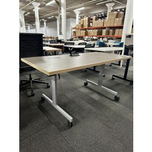 Knoll Pixel Training Table - 60" x 30"