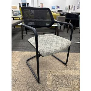 Steelcase Qivi Guet Chair