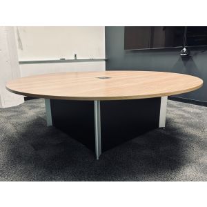 8' Round Teknion Audience Conference Table 96"