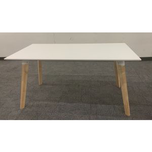 5' Safco Resi Table Desk (White Laminate)